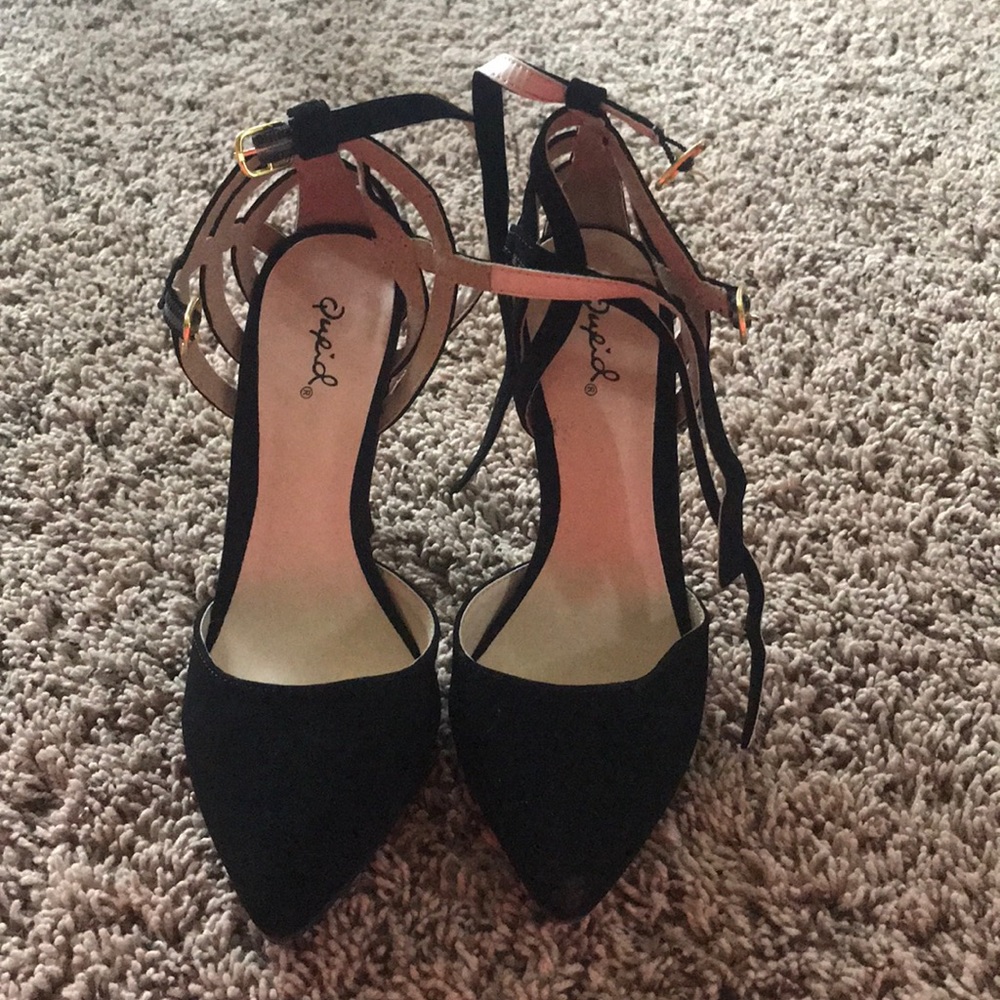 Pointy heels